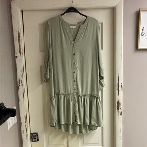 Eyeshadow Olive Button-Down Tunic